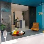 Luxury Lake-view Karmen With Heated Pool, Private & Sunset Terrace *
