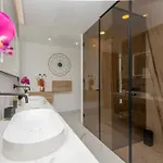 Luxury Lake-view Karmen With Heated Pool, Private & Sunset Terrace