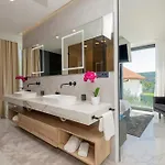Luxury Lake-view Karmen With Heated Pool, Private & Sunset Terrace * Ricice (Prolozac)
