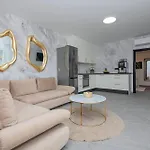 Villa Luxury Lake-view Karmen With Heated Pool, Private & Sunset Terrace Ricice (Prolozac)