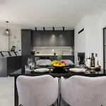 Luxury Lake-view Karmen With Heated Pool, Private & Sunset Terrace Ricice (Prolozac)