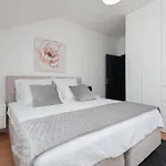 Luxury Lake-view Karmen With Heated Pool, Private & Sunset Terrace Villa Ricice (Prolozac)