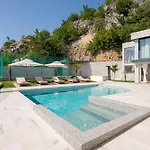 Villa Luxury Lake-view Karmen With Heated Pool, Private & Sunset Terrace