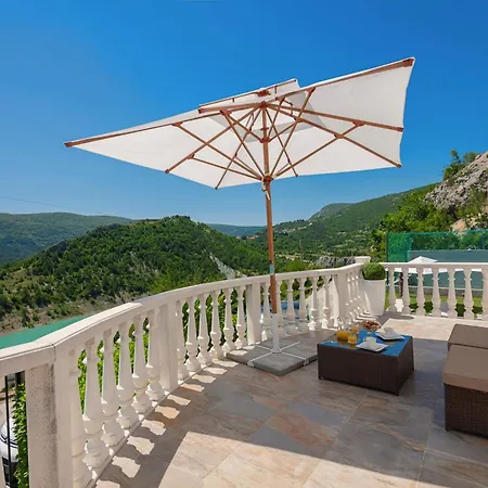 Luxury Lake-view Karmen With Heated Pool, Private & Sunset Terrace Villa