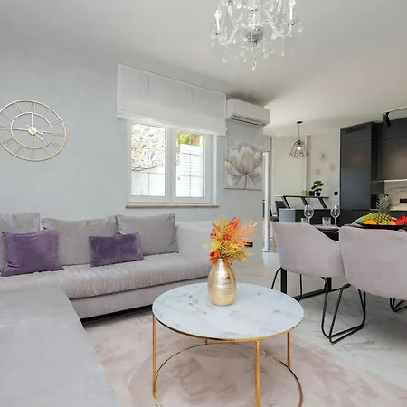 Villa Luxury Lake-view Karmen With Heated Pool, Private & Sunset Terrace Ricice (Prolozac)