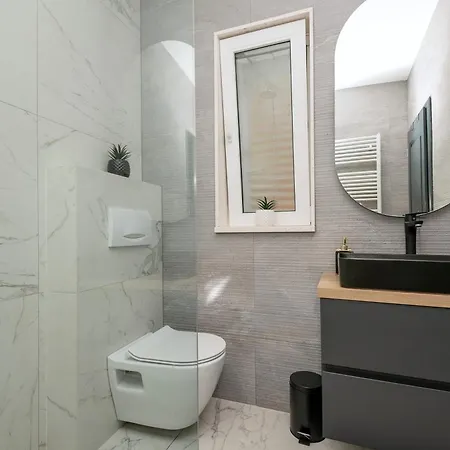 Luxury Lake-view Karmen With Heated Pool, Private & Sunset Terrace Villa Ricice (Prolozac)