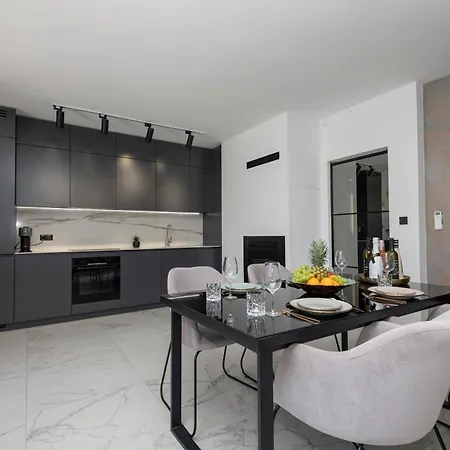 Luxury Lake-view Karmen With Heated Pool, Private & Sunset Terrace * Ricice (Prolozac)