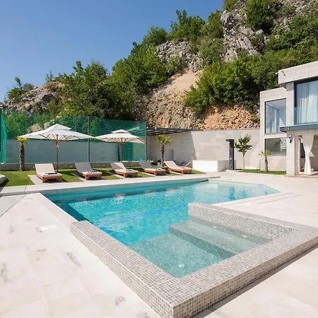 Villa Luxury Lake-view Karmen With Heated Pool, Private & Sunset Terrace
